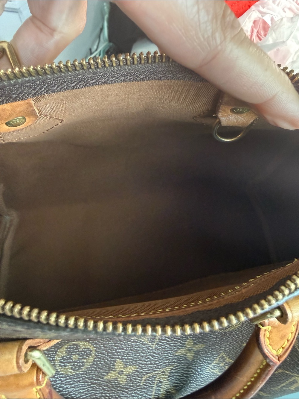 Louis Vuitton Monogram Speedy 25 Handbag - Brown with Tan Trim - Picture 12 of 13